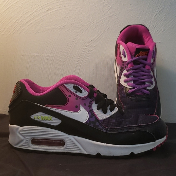 Nike Other - Youth Air Max 90